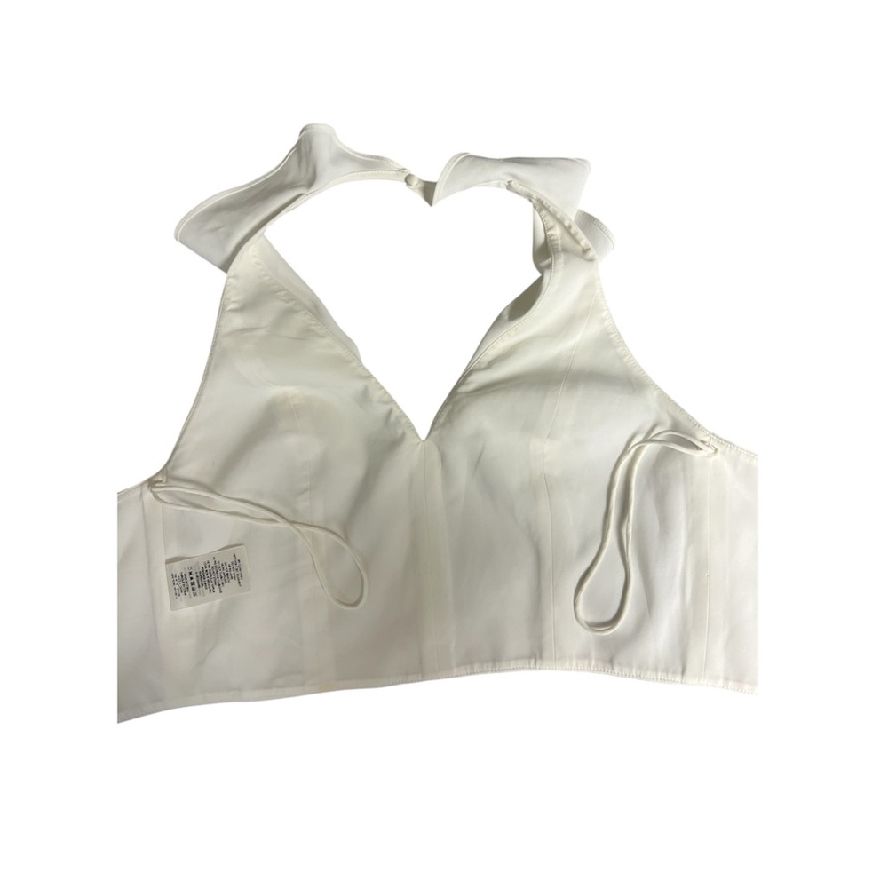 Alice + Olivia White Ruffle V-Neck Crop Top - Picture 5 of 6